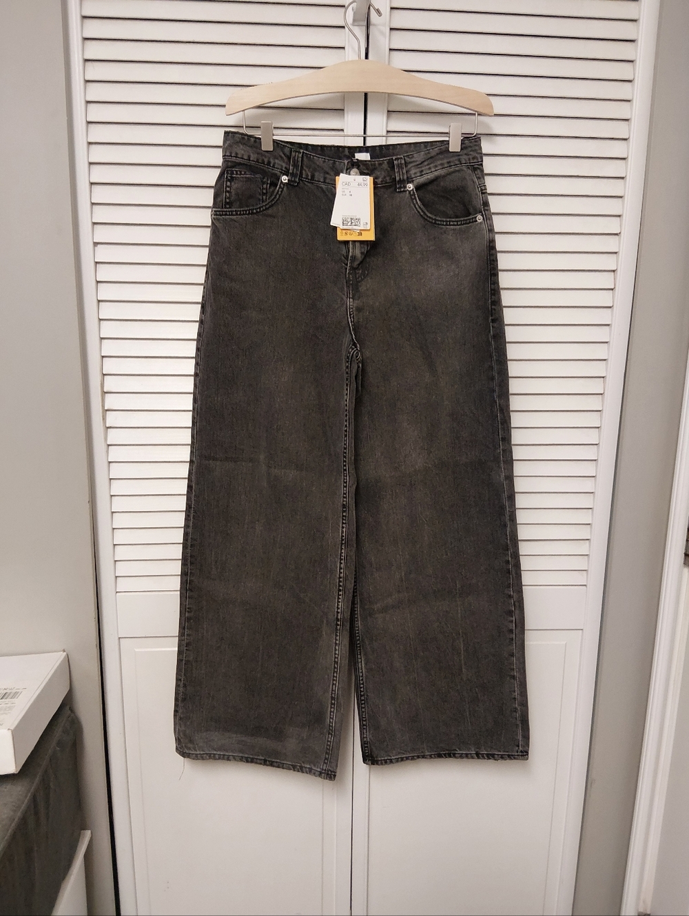 H And M Womens Wide Straight Leg Jeans in Faded Black